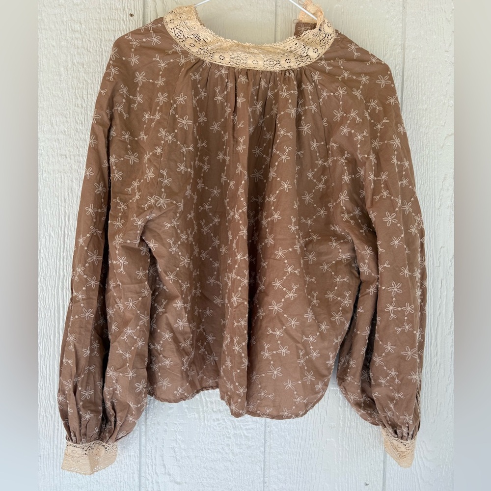 Zara Brown Floral Blouse with Lace and embroidery Trim Medium
